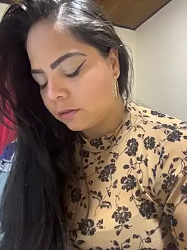 ROUSE SINCLAIR online show from March 4, 7:53 pm