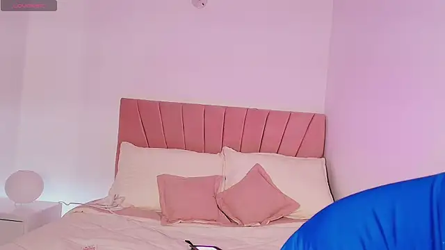 NyxTits online show from September 27, 7:30 pm