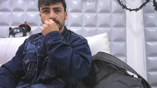 Jack Daniel   online show from October 25, 4:46 pm