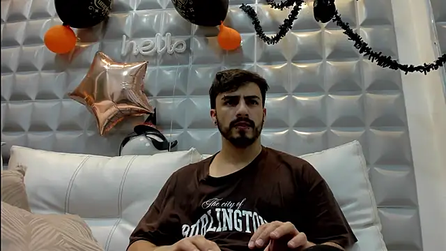 Jack Daniel   online show from October 31, 5:47 pm