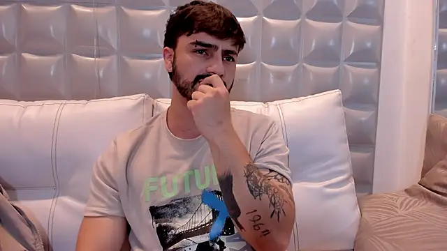 Jack Daniel   online show from November 6, 8:10 pm