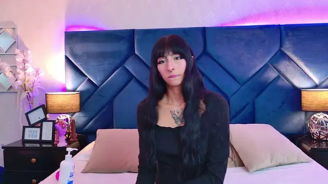 LaylaaDoll online show from April 27, 4:27 pm
