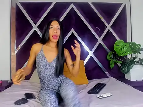 Snapshot of angelkyraasm chatting on November 17, 12:55 pm angelkyraasm online show from November 17, 12:55 pm