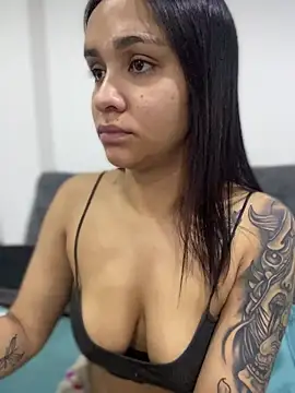 Snapshot of Isabella-Teen chatting on November 28, 11:40 pm Isabella-Teen online show from November 28, 11:40 pm