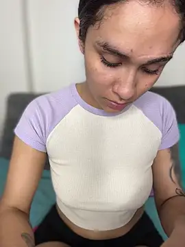 Isabella-Teen online show from December 19, 1:56 am