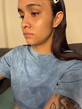 Isabella-Teen online show from January 10, 2:24 am