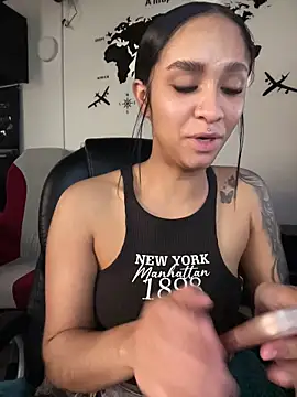 Isabella-Teen online show from May 28, 1:08 pm