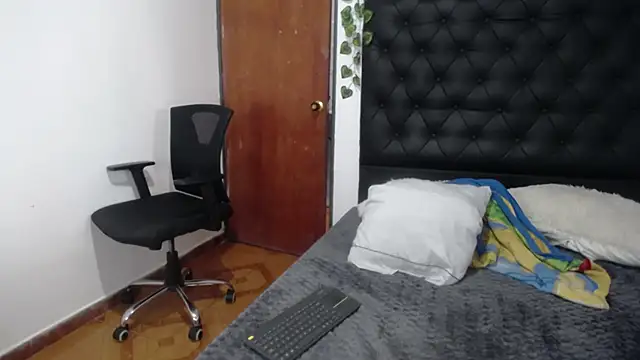 Snapshot of isabel_09 chatting on October 21, 3:13 pm isabel 09 online show from October 21, 3:13 pm