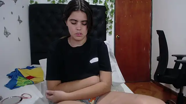 Snapshot of isabel_09 chatting on November 6, 3:13 pm isabel 09 online show from November 6, 3:13 pm