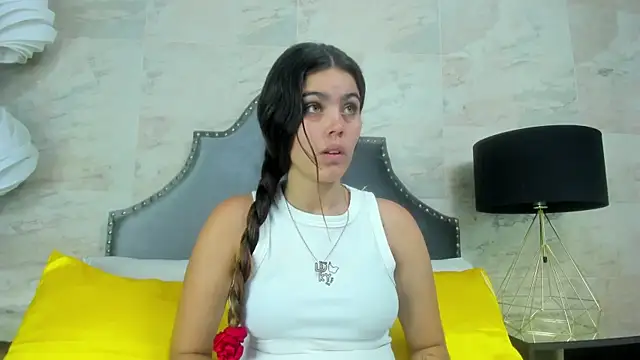 Snapshot of isabel_09 chatting on July 7, 5:06 pm isabel 09 online show from July 7, 5:06 pm