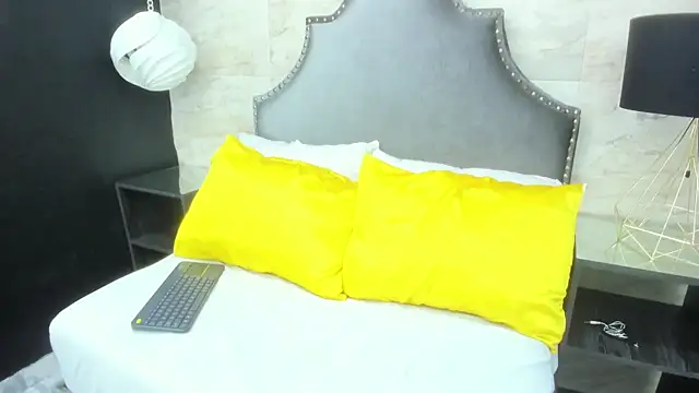 Snapshot of isabel_09 chatting on July 16, 7:31 pm isabel 09 online show from July 16, 7:31 pm