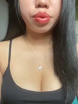 Snapshot of Rose-babyx chatting on May 11, 2:17 am Rose-babyx online show from May 11, 2:17 am