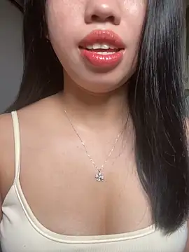 Snapshot of Rose-babyx chatting on May 12, 2:08 am Rose-babyx online show from May 12, 2:08 am