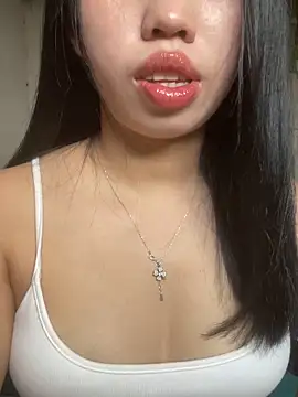 Snapshot of Rose-babyx chatting on May 14, 3:13 am Rose-babyx online show from May 14, 3:13 am