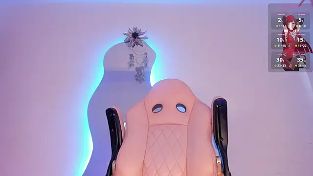 Snapshot of Mia_royal chatting on November 21, 9:24 pm Mia royal online show from November 21, 9:24 pm