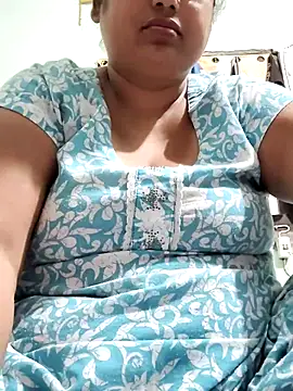 Snapshot of Mmm143 chatting on July 10, 2:05 am Mmm143 online show from July 10, 2:05 am