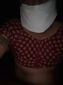 Snapshot of Mo000000_ chatting on April 7, 5:13 pm Mo000000 online show from April 7, 5:13 pm