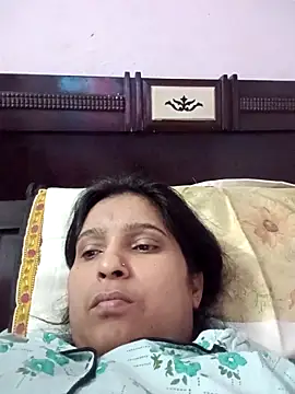 Snapshot of aliya-jaan71 chatting on November 6, 1:45 pm aliya-jaan71 online show from November 6, 1:45 pm