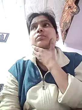 aliya-jaan71 online show from February 5, 7:46 am