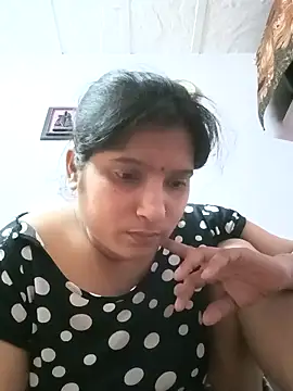 aliya-jaan71 online show from May 5, 2:30 am