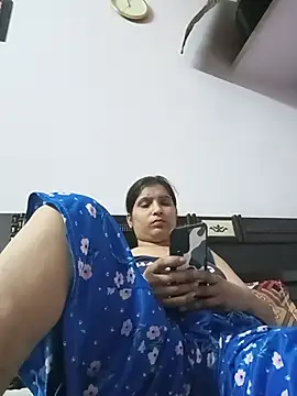 Snapshot of aliya-jaan71 chatting on July 3, 6:03 pm aliya-jaan71 online show from July 3, 6:03 pm