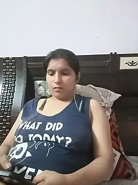 Snapshot of aliya-jaan71 chatting on July 21, 7:38 pm aliya-jaan71 online show from July 21, 7:38 pm
