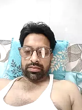 Snapshot of mohsin99272 chatting on October 11, 7:40 am mohsin99272 online show from October 11, 7:40 am