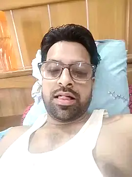 Snapshot of mohsin99272 chatting on October 17, 7:00 am mohsin99272 online show from October 17, 7:00 am