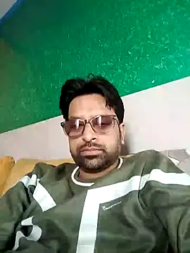 Snapshot of mohsin99272 chatting on October 18, 4:26 am mohsin99272 online show from October 18, 4:26 am
