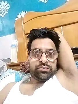 Snapshot of mohsin99272 chatting on October 19, 6:03 am mohsin99272 online show from October 19, 6:03 am