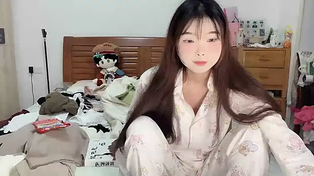 Snapshot of Akong11 chatting on September 26, 6:34 pm Akong11 online show from September 26, 6:34 pm