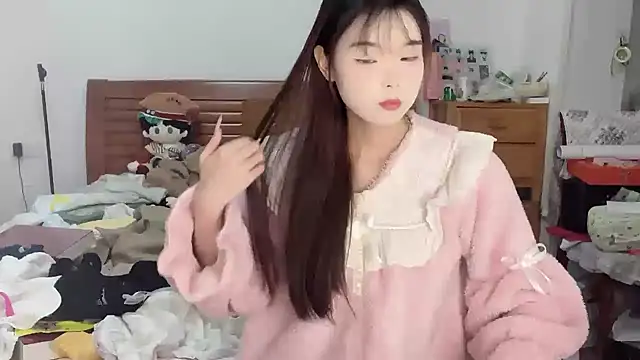 Snapshot of Akong11 chatting on October 25, 6:02 pm Akong11 online show from October 25, 6:02 pm