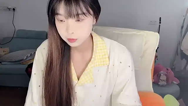 Akong11 online show from April 24, 4:26 am