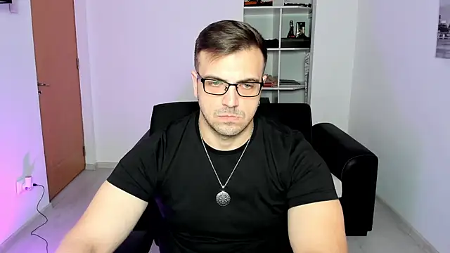 Snapshot of Jace_Thorne chatting on September 30, 6:13 pm Jace Thorne online show from September 30, 6:13 pm