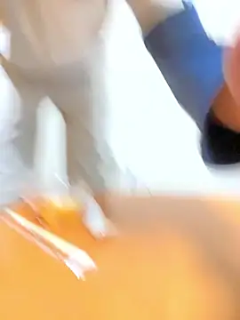 Snapshot of KAMESAN08 chatting on November 9, 4:44 am KAMESAN08 online show from November 9, 4:44 am