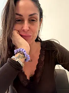 ainaht online show from December 15, 2:21 pm