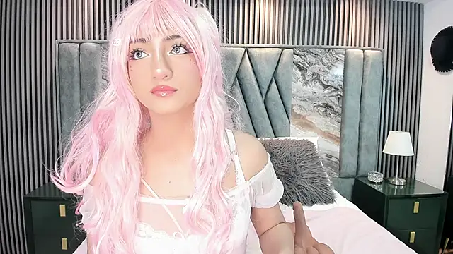 Snapshot of Maddy_XOXO_HOT chatting on October 25, 9:20 pm Maddy XOXO HOT online show from October 25, 9:20 pm