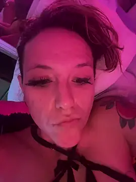 Snapshot of darnette_daisy chatting on November 24, 10:15 am darnette daisy online show from November 24, 10:15 am