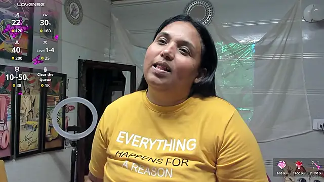 Snapshot of Girl_luna_ chatting on September 27, 6:35 pm Girl luna online show from September 27, 6:35 pm