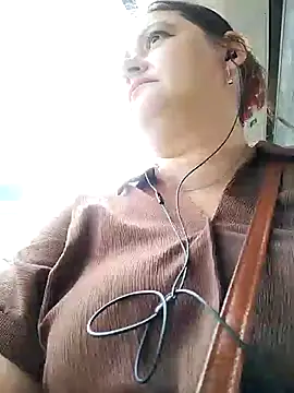 Snapshot of Flacara100 chatting on September 20, 6:58 am Flacara100 online show from September 20, 6:58 am