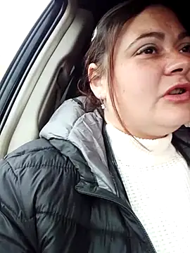 Snapshot of Flacara100 chatting on November 21, 8:57 am Flacara100 online show from November 21, 8:57 am