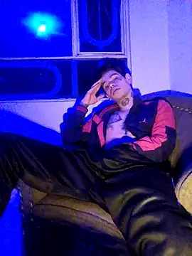 Snapshot of MASTER_LEVIATAN_ chatting on December 19, 3:02 am MASTER LEVIATAN online show from December 19, 3:02 am