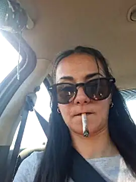 Lauraxxsteen online show from May 23, 3:05 pm