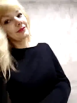 AliceSwan1122 online show from October 3, 2:36 pm