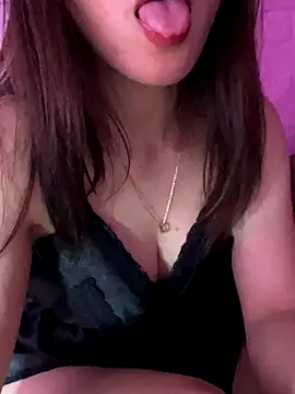 Snapshot of Moon_pusy chatting on November 16, 6:57 pm Moon pusy online show from November 16, 6:57 pm