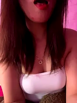 Snapshot of Moon_pusy chatting on November 24, 3:23 pm Moon pusy online show from November 24, 3:23 pm