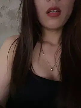 Moon pusy online show from June 5, 6:52 am