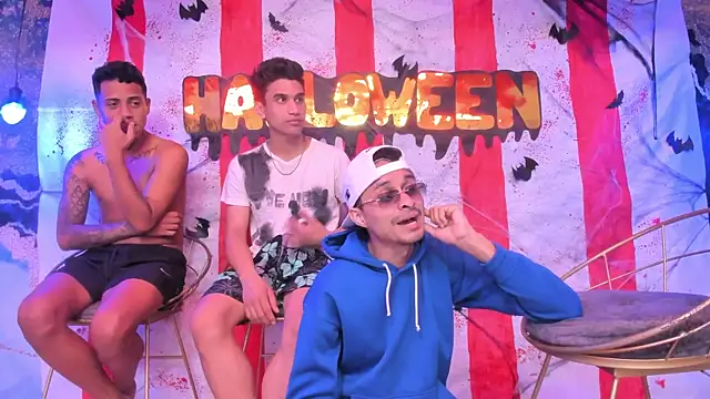 Juicy Creww online show from October 17, 11:13 am