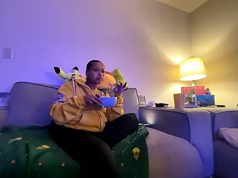 Snapshot of GoddessFatPuss chatting on September 17, 3:41 am GoddessFatPuss online show from September 17, 3:41 am