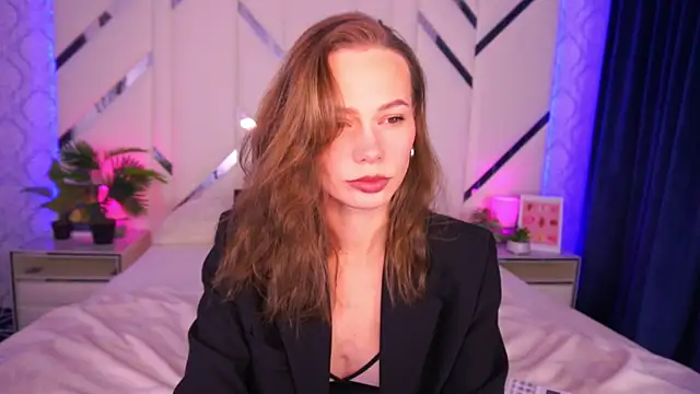 Snapshot of ShyySiren chatting on November 8, 3:01 pm ShyySiren online show from November 8, 3:01 pm